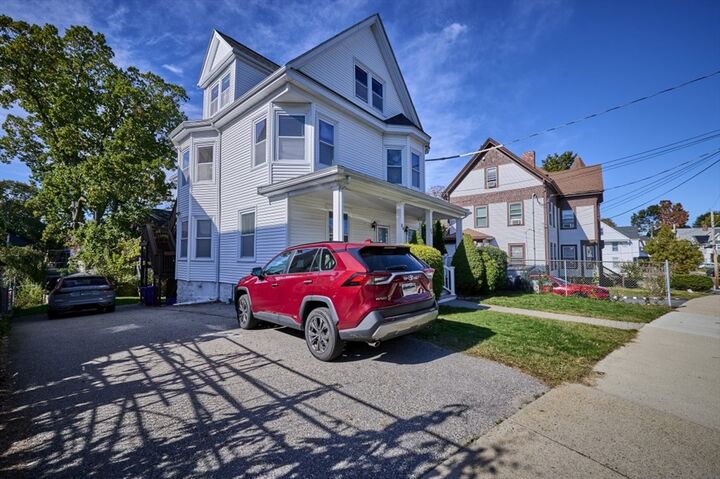 Property Photo: 34 Greenleaf St 34 MA 02148