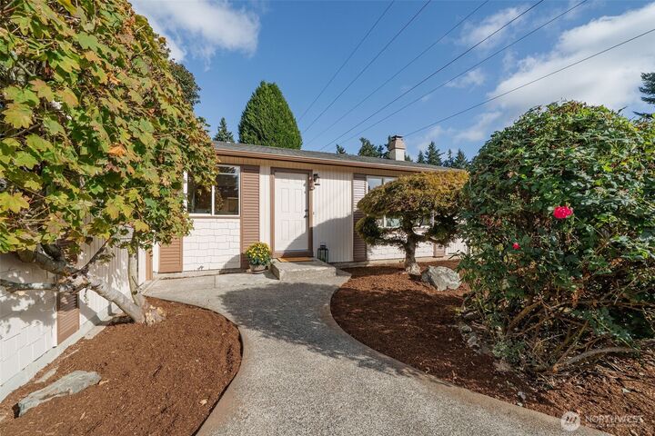 Property Photo: 12244 NE 136th Place WA 98034
