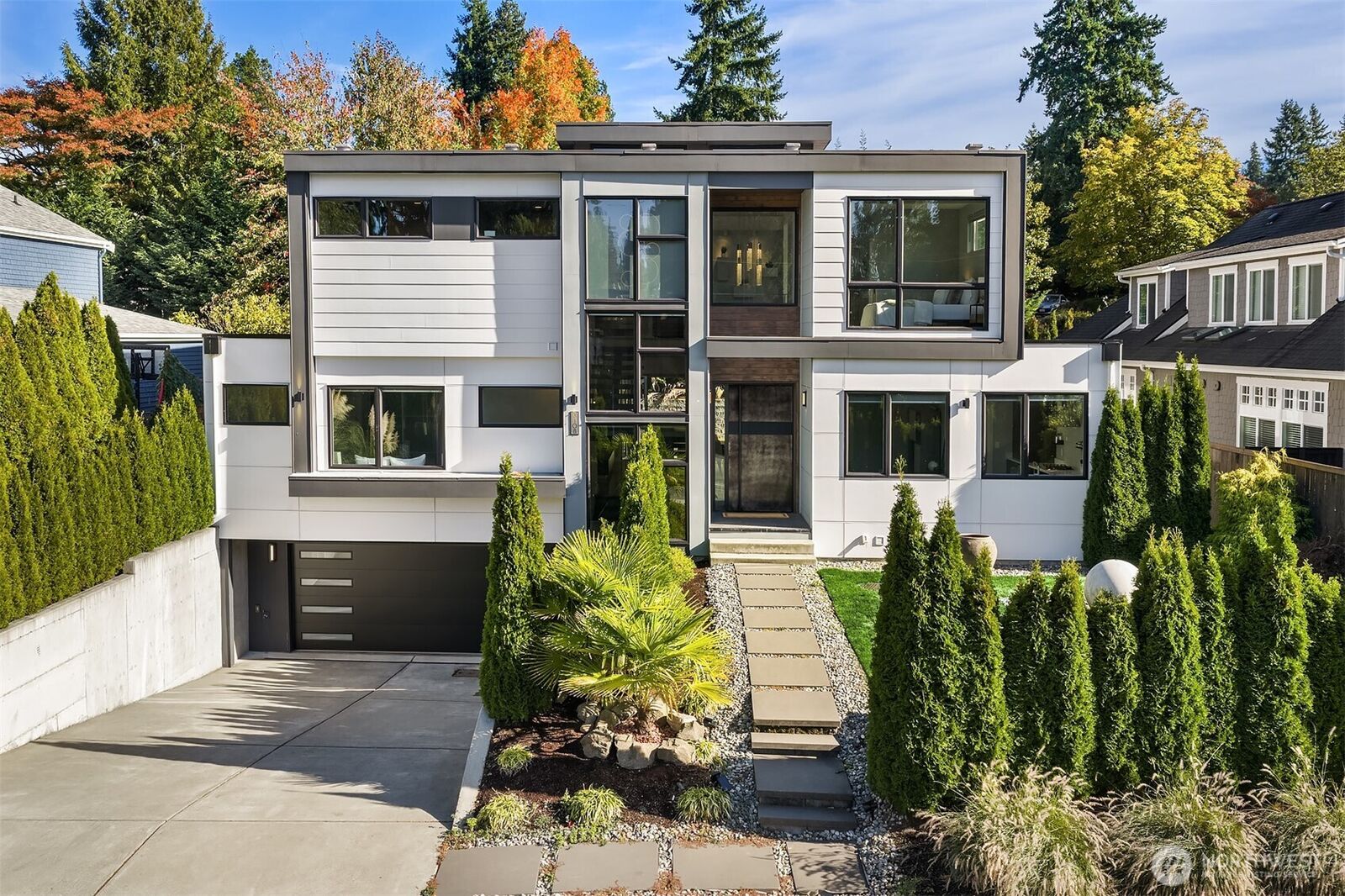 Property Photo: 3108 92nd Avenue NE WA 98004