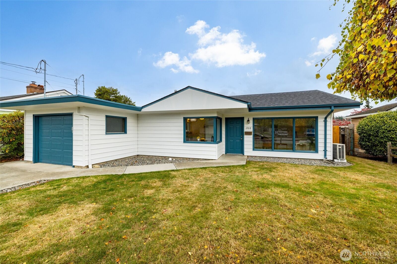 Property Photo:  1708 S 14th Street  WA 98274 