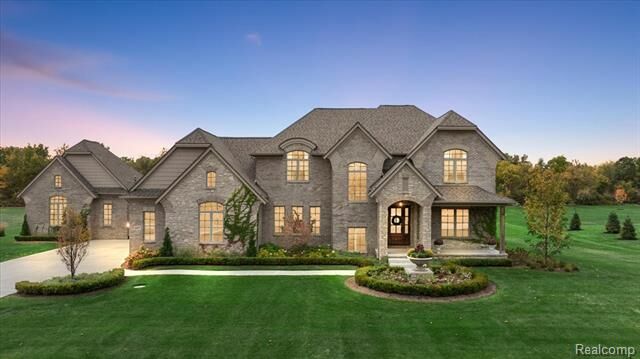 Property Photo: 62477 Rosina Court MI 48096