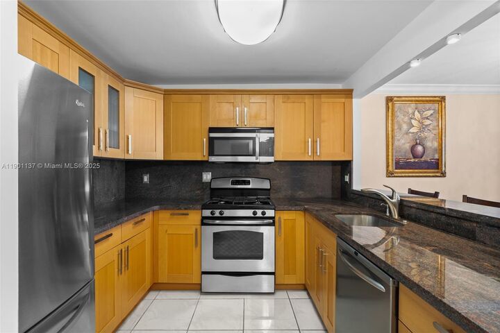 Property Photo:  2030 S Ocean Dr 1701  FL 33009