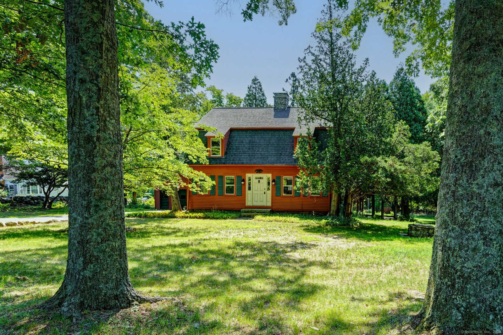 Property Photo:  674 Middle Turnpike  CT 06268 