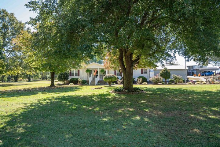 Property Photo:  509 New Pleasant Road  SC 29341 