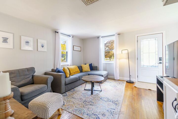 Property Photo:  120 Elgin Street  ON K9V 3W9