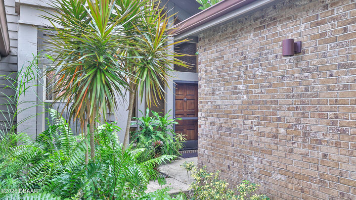 Property Photo:  1773 Mitchell Court E  FL 32128