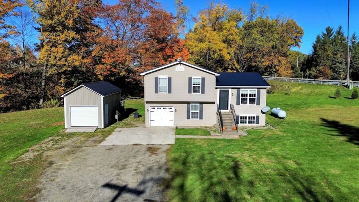 8310 Ox Bow Road  North East PA 16428 photo