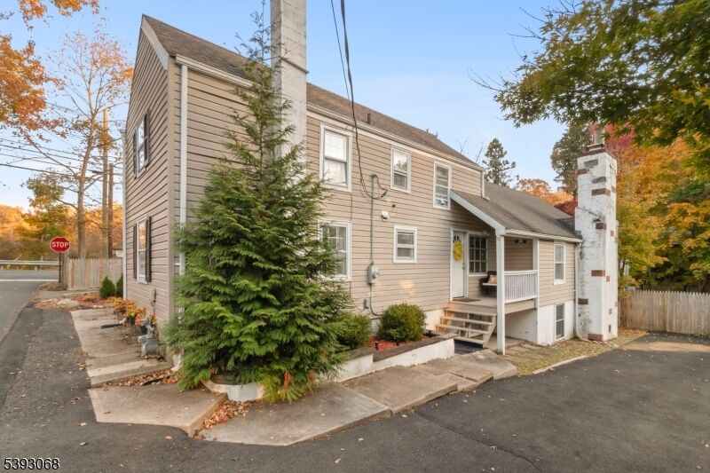 Property Photo: 88 Stanhope Rd NJ 07871
