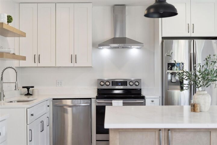 Property Photo:  1429 Yates Street  FL 32804