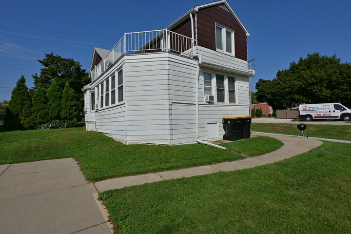 Property Photo:  850 Glenview Ave  WI 53213