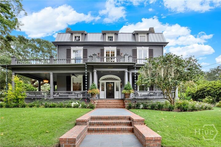 Property Photo:  123 E 46th Street  GA 31405 