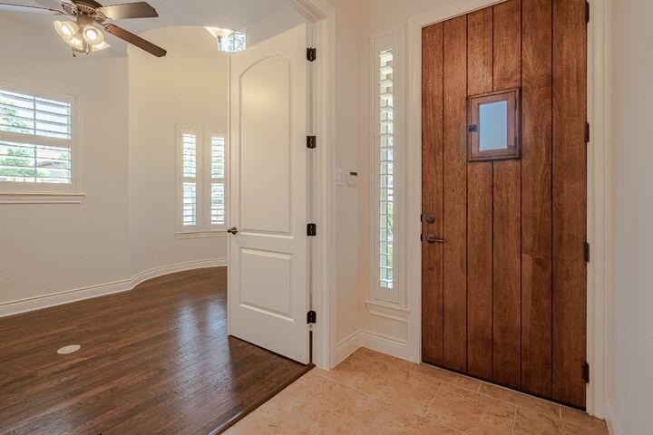 Property Photo:  108 Rivalto Circle 5  TX 78734 
