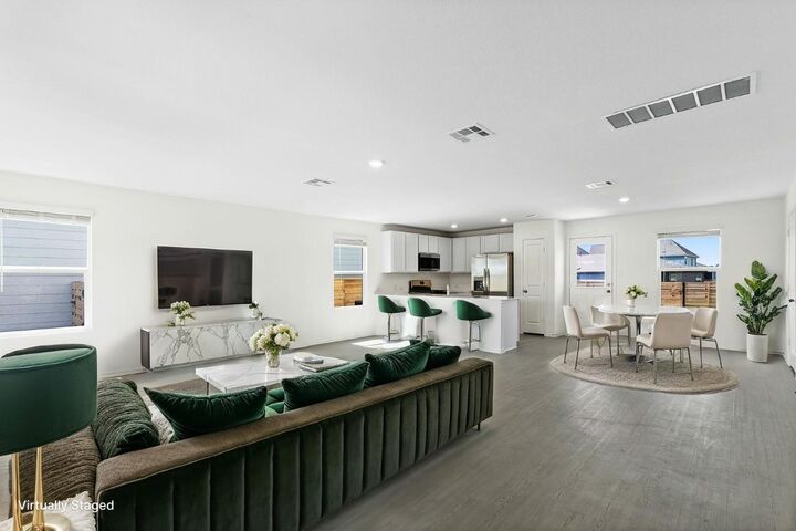 331 Bugbee  Kyle TX 78640 photo