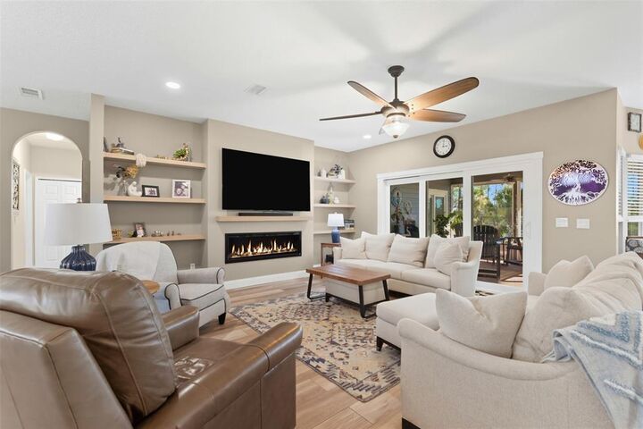 Property Photo:  1250 Gum Leaf Road  FL 32226