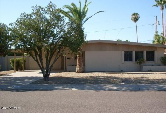 3707 E Paradise Drive  Phoenix AZ 85028 photo