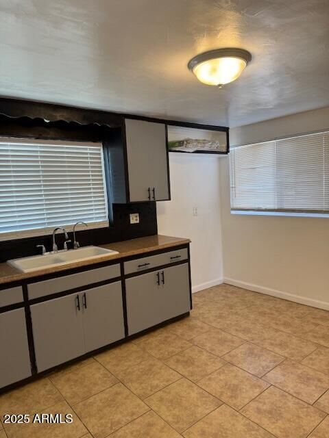 Property Photo:  416 N Lewis --  AZ 85201 