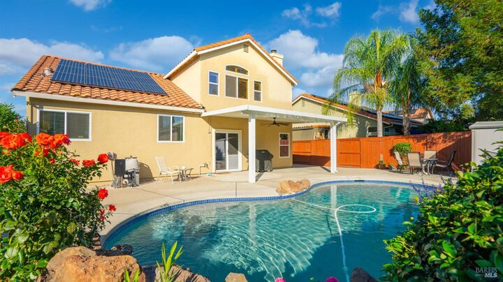 Property Photo:  854 Owl Circle  CA 95687