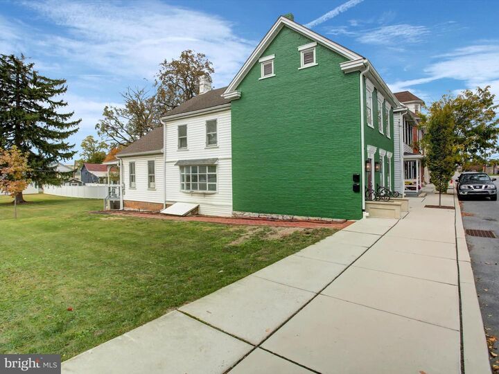 Property Photo: 148 N Carlisle St PA 17225