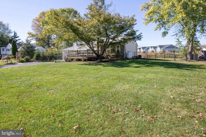 Property Photo:  236 Park Road  PA 19002