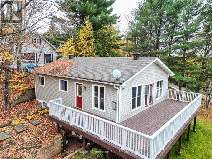 Photo de la propriété:  19 Ferguson Road  ON P1H 1X7