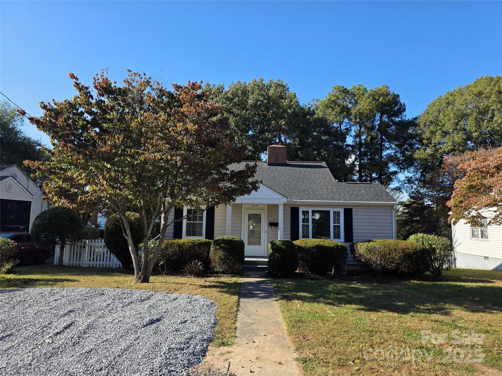 Property Photo: 1314 Poston Circle NC 28054