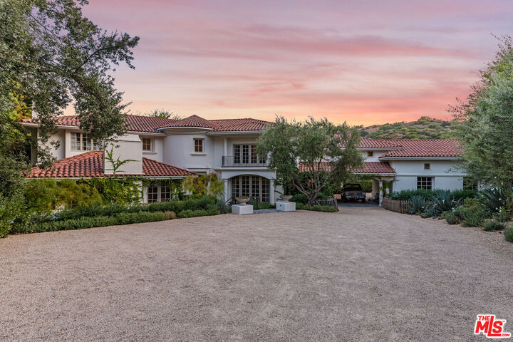 20580 Natoma Estates Dr  Woodland Hills CA 91364 photo