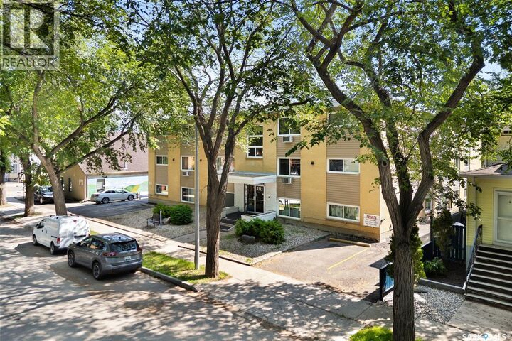 Property Photo:  10 2121 Rae Street  SK S4T 2E8 