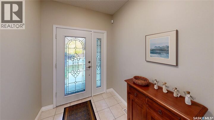 Property Photo:  2322 Hanover Crescent E  SK S4V 0Z6 