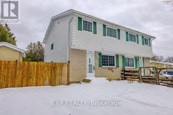 Property Photo:  196 Old Colony Road Unit A  ON K2L 1M7