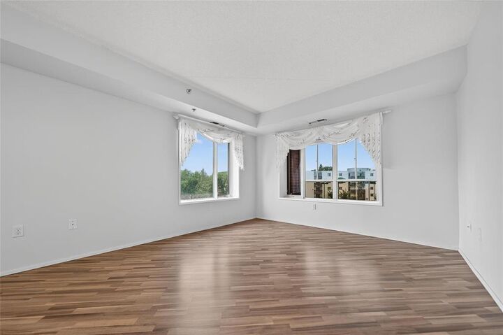 Property Photo:  15 Valhalla Drive  MB R2G 4G8