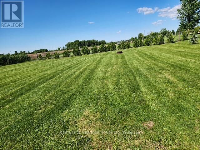 Photo de la propriété:  10286 Ford Road  ON N5P 3T1 