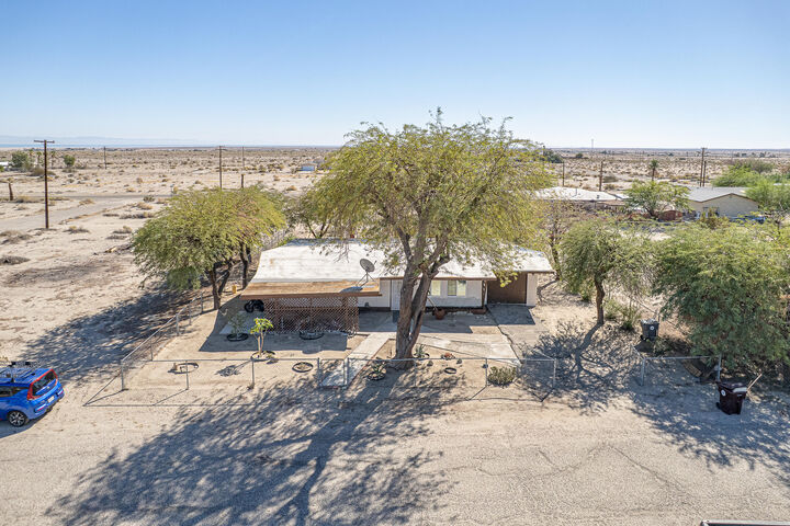 Property Photo:  2338 Sand Ere Avenue  CA 92274 