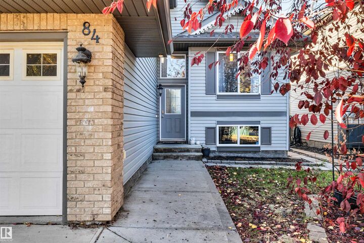 Property Photo:  84 Rue Moreau  AB T4X 1V7 
