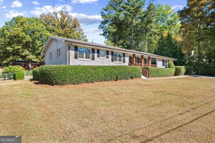 Property Photo:  2110 Plum Lane  GA 30106 