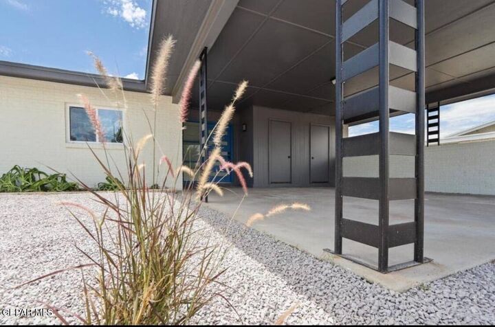 Property Photo:  1207 Bois D Arc Drive  TX 79925