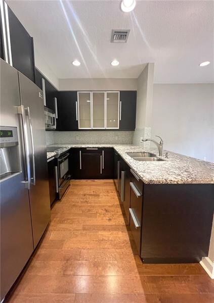 Property Photo:  19 SE 3rd Ave 19  FL 33009 