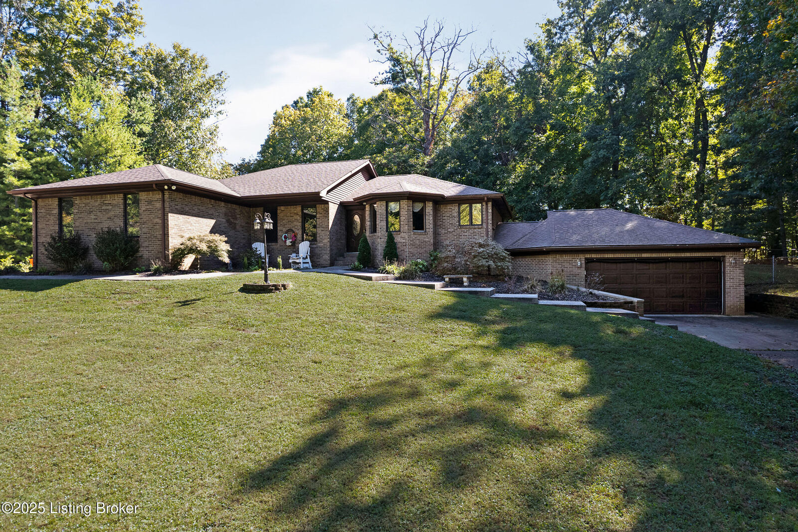 Property Photo:  306 Forest Trace  KY 40160 