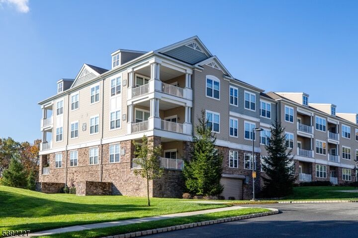 Property Photo:  5307 Veterans Dr 5307  NJ 07885