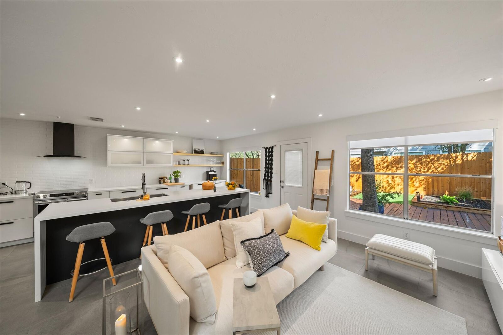 Property Photo:  258 Sentry Maple Place  TX 77382 