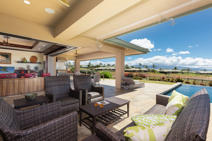 Property Photo:  62-3600 Amaui Pl 417  HI 96743