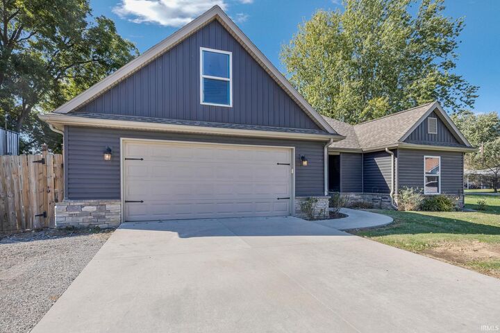 Property Photo:  301 S 4th Avenue  IN 47639-8220
