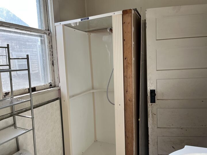 Property Photo:  820 N Gravin Street  IN 47711