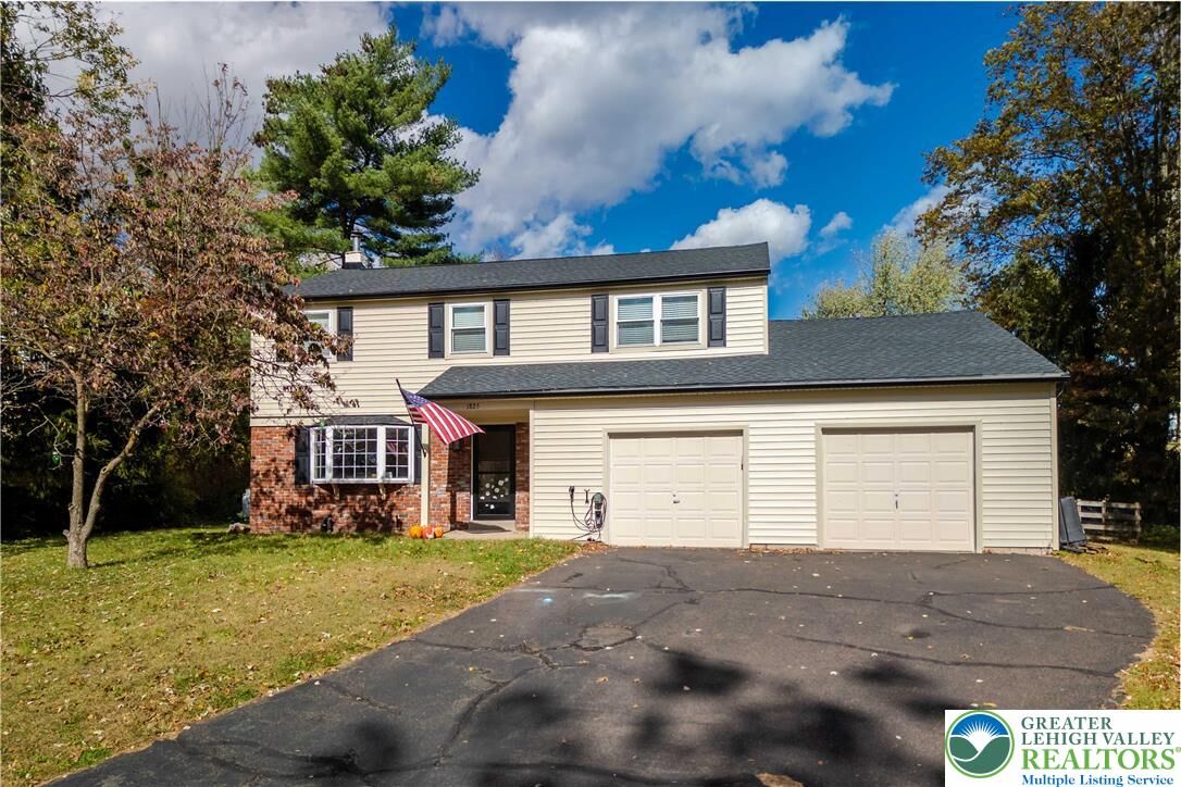 Property Photo:  1825 Flintlock Circle  PA 19446