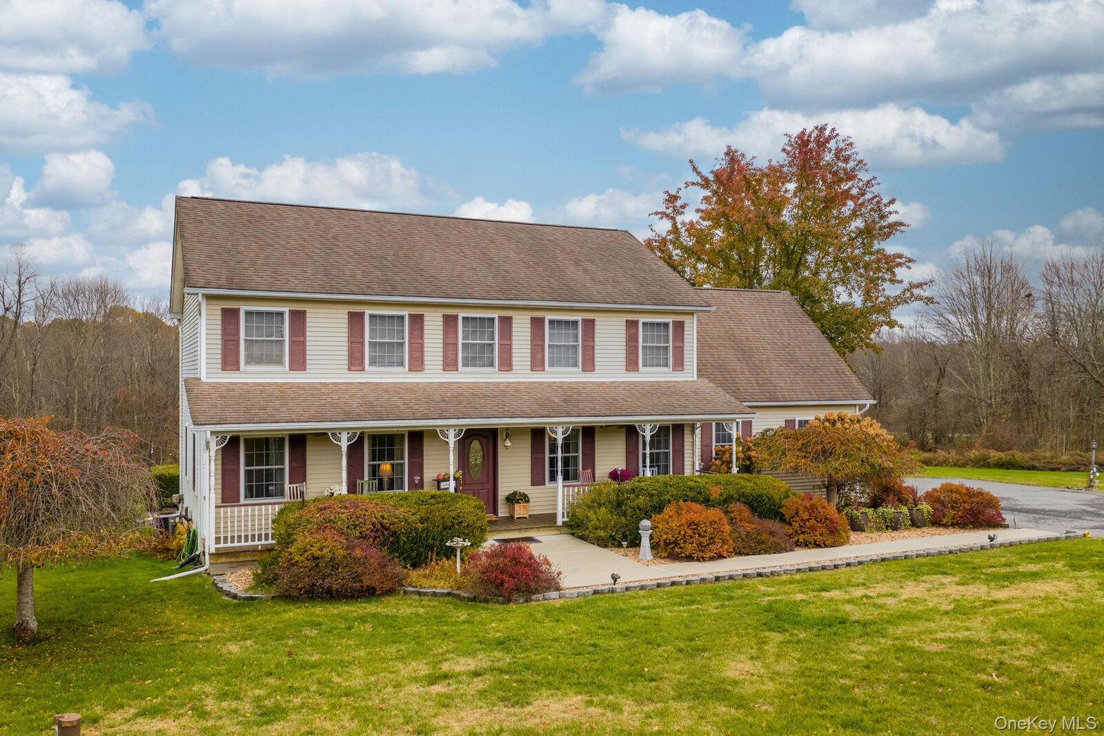 Property Photo:  17 Charlotte Lane  NY 10940 