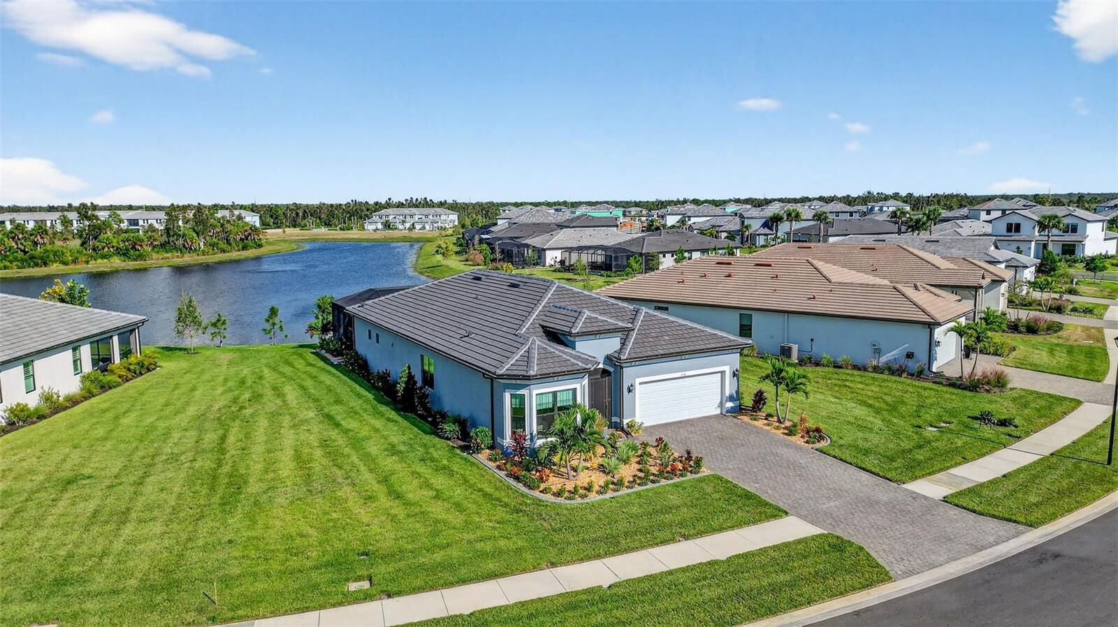 Property Photo:  17312 Luminous Avenue  FL 34293 