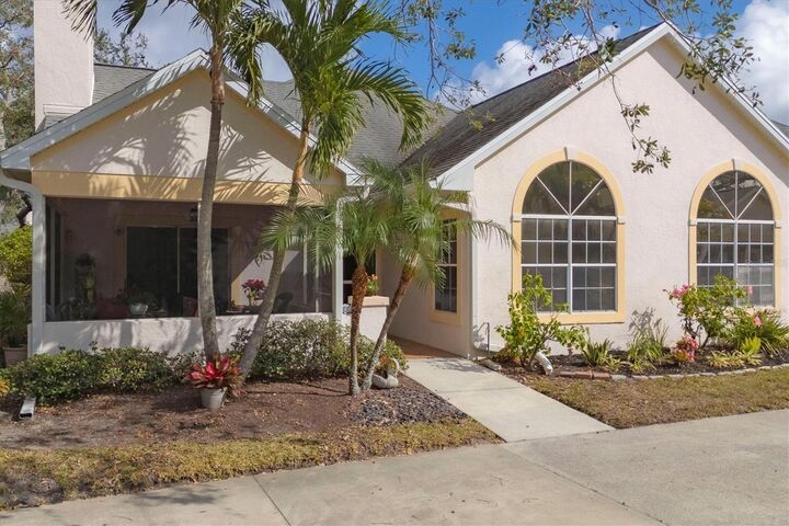 4563 Whirlaway Drive C  Sarasota FL 34233 photo