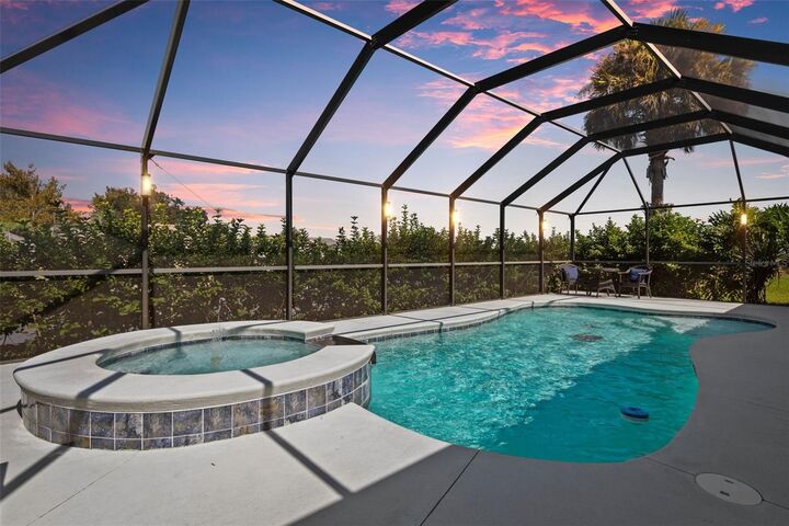 Property Photo:  1 Flametree Court  FL 32137