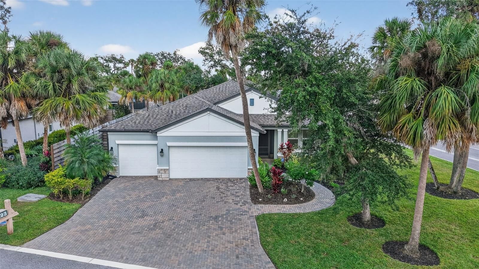 Property Photo:  2123 Sylvan Lea Drive  FL 34240
