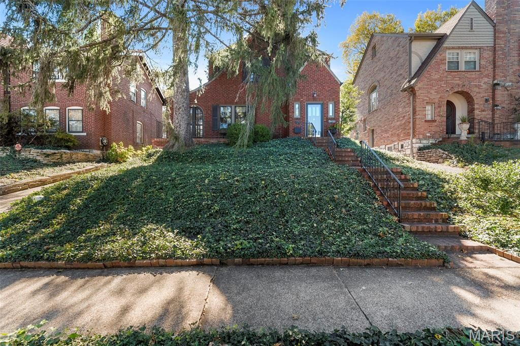 Property Photo:  7430 University Drive  MO 63130 