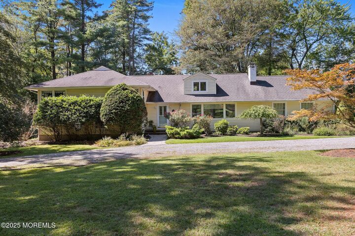 35 Sunnybank Drive  Shrewsbury Boro NJ 07702 photo